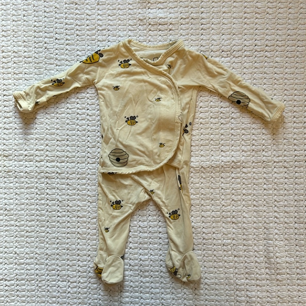 Bonsie footie pajama 0-3 months